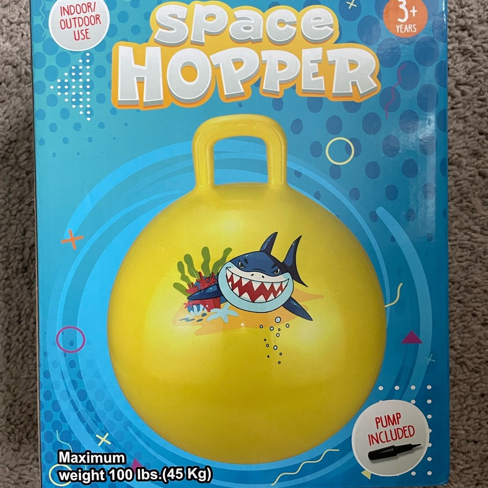 Space hopper with pump